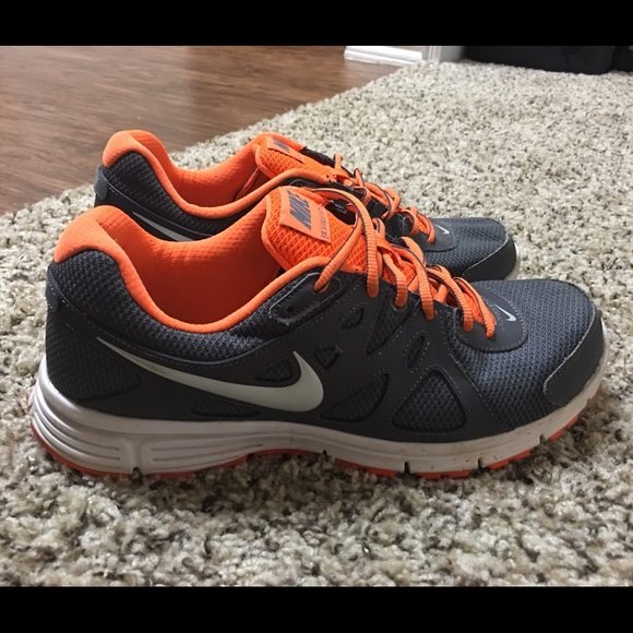 Nike Other - Men's Nike Revolution 2