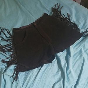 100% leather vintage highwaisted shorts