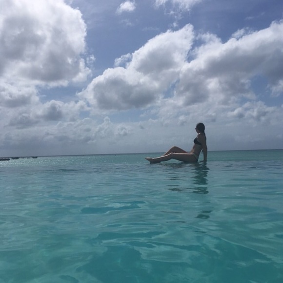 Meet your Posher, Carrie - Picture 1 of 1