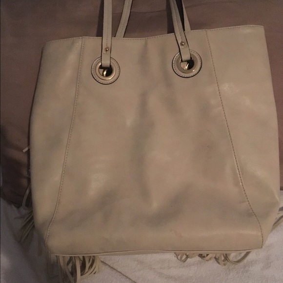 Tan Fringe Tote Bag - Picture 3 of 4