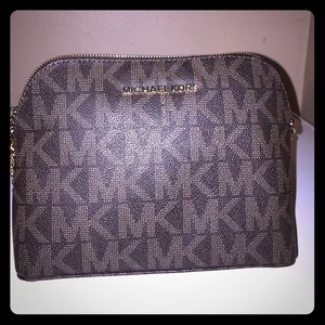 Authentic Michael Kors saddle bag (small)