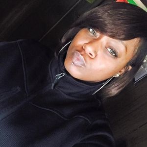 Meet your Posher, Amira