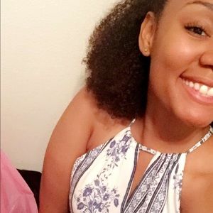 Meet your Posher, Deborah