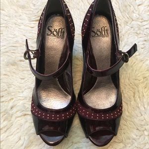 Söfft patent leather red heels