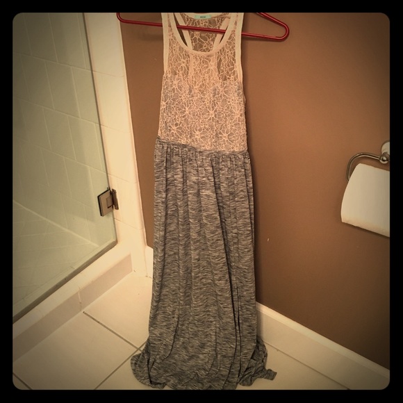 Maxi dress grey and cream lace