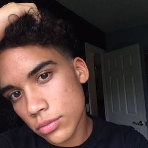 Meet your Posher, Alejandro