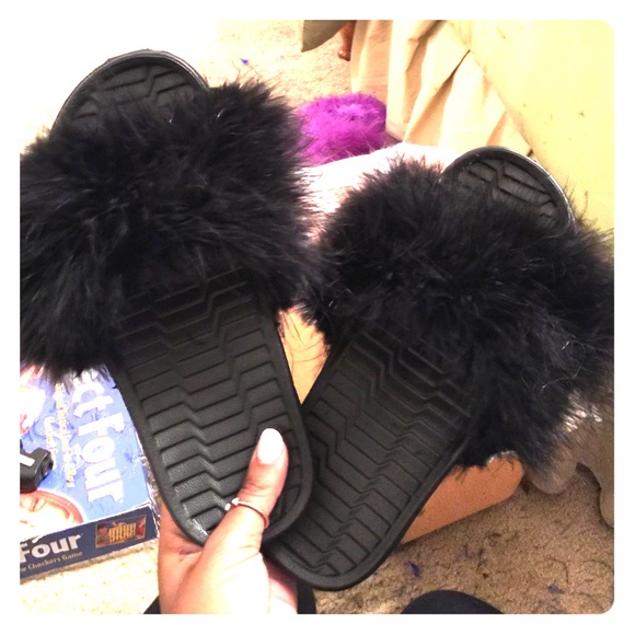 Faux Fur Slides