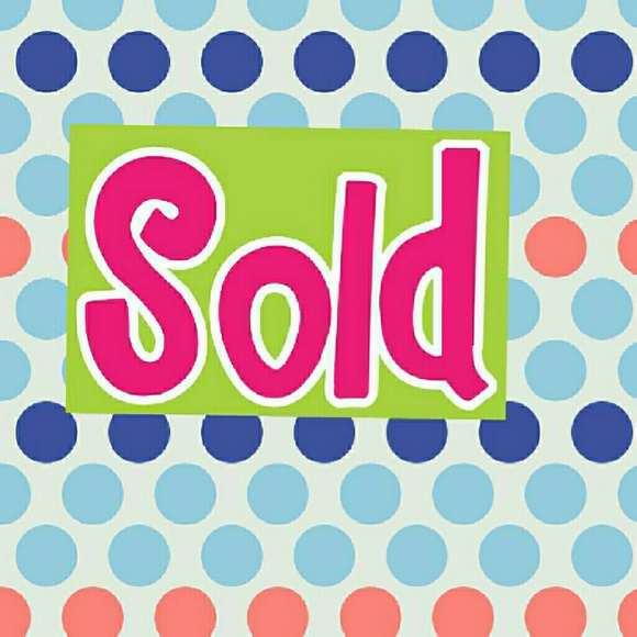 SOLD!     Coach Studs Heart Coin case