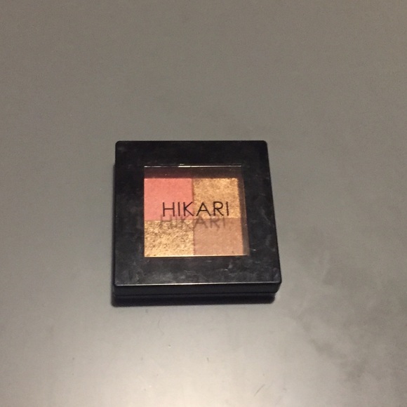 HIKARI  SHIMMER BRONZER