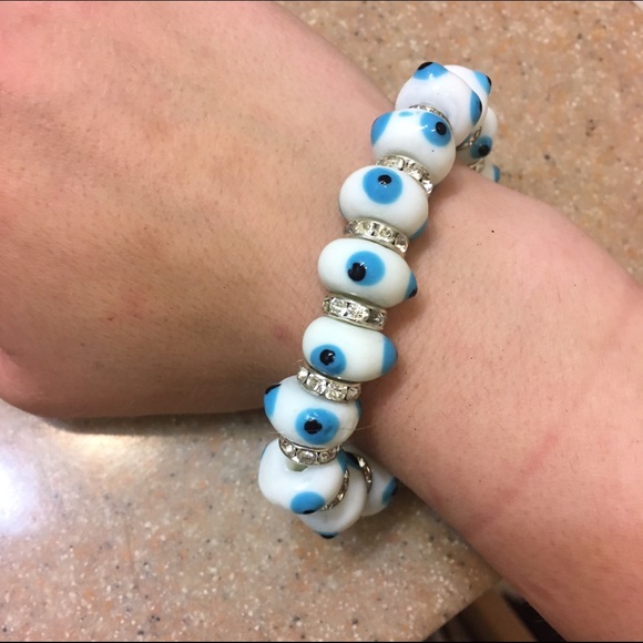 Evil Eye Bracelet - Picture 2 of 3
