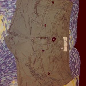 No boundaries size seven.