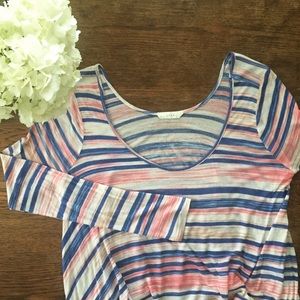 Lush lightweight long sleeve in size M