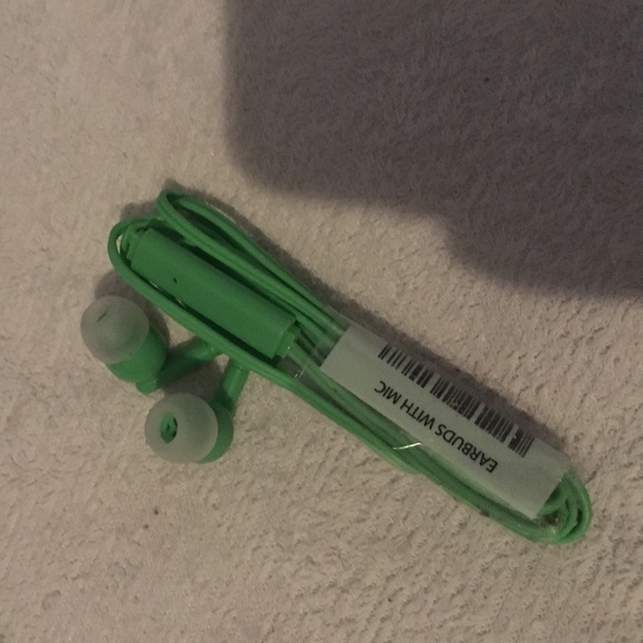 Two sets of Earbuds / Earphones - Picture 3 of 3