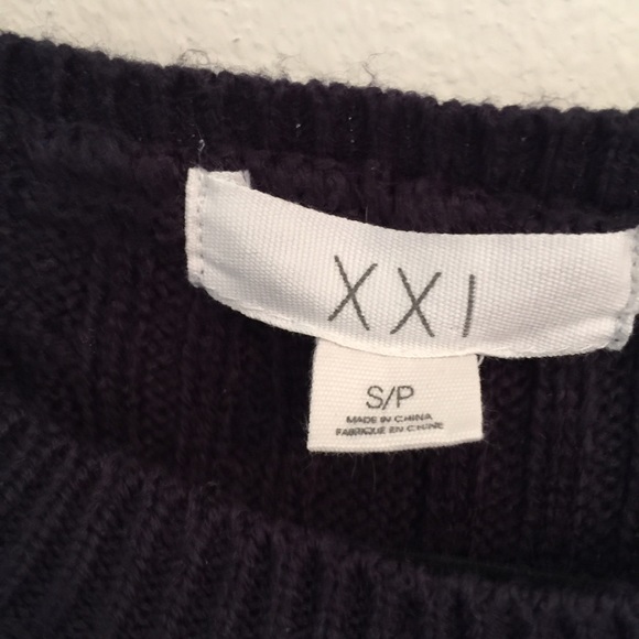 Navy Cable Knit - Picture 2 of 3