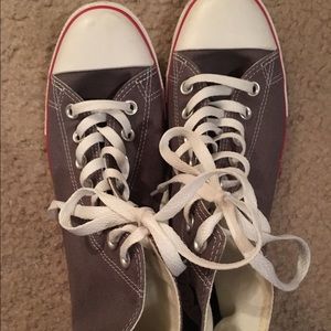 Grey converse