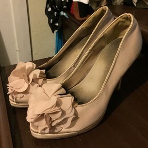 Beige 4inch high heels