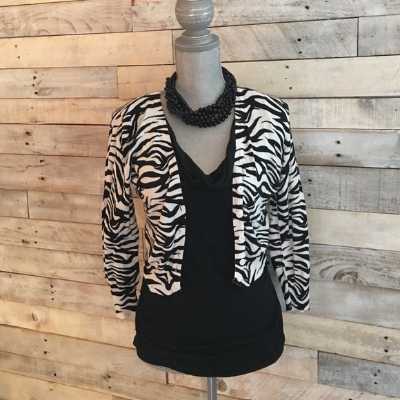 Y2K Black and white zebra print sweater