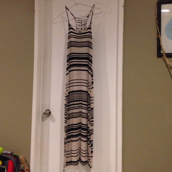 Stripped maxi