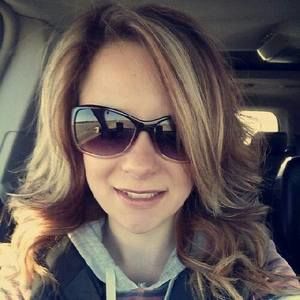 Meet your Posher, Lynn