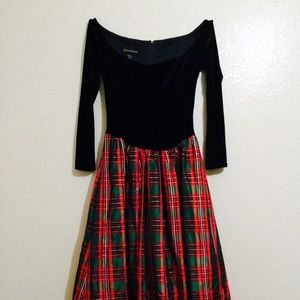 Green Red Black Vintage Maxi Princess Style Dress