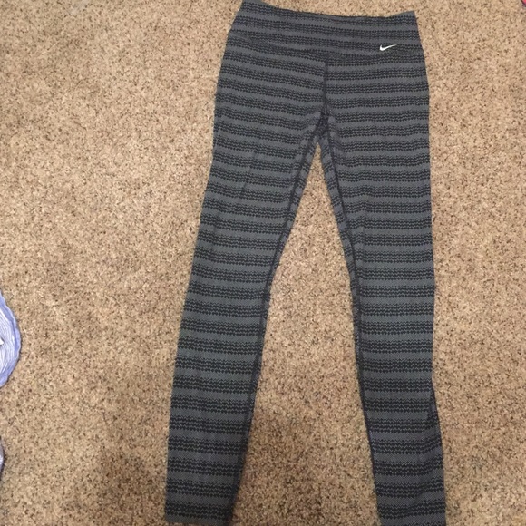 Nike leggings