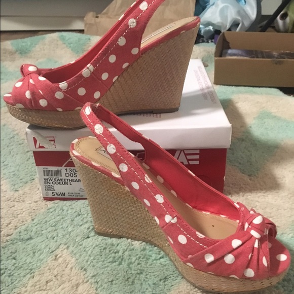 Polk a dot wedges