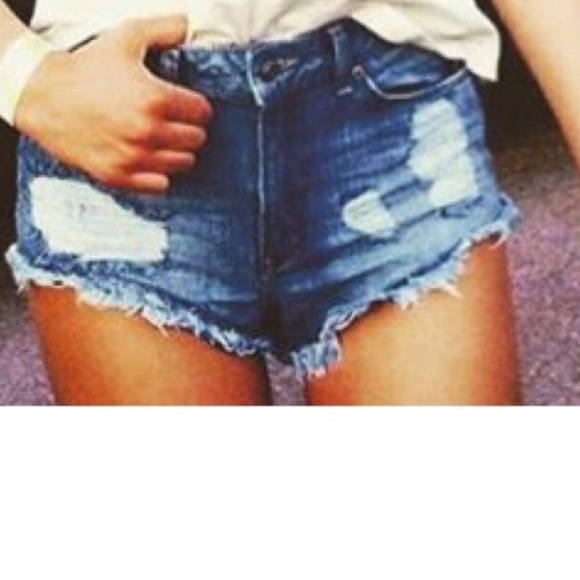 🐬 High waist jeans shorts