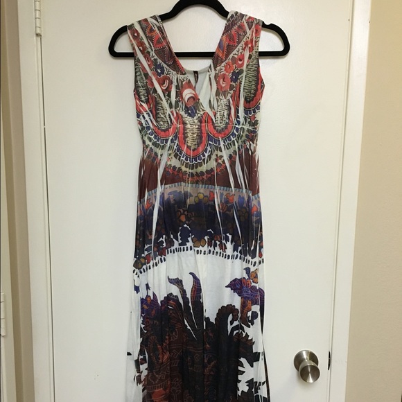 Very flattering Maxi Dress- Multi-Colored