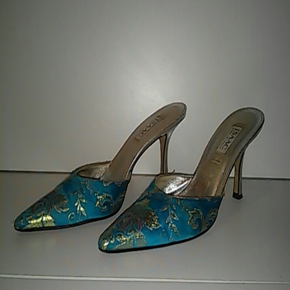 Beautiful Isaac Mizrahi Silk Mules