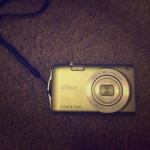 Nikon Coolpix S3200