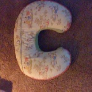 Breastfeeding pillow