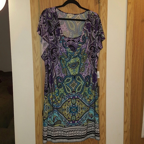 Short sleeve drape neck dress