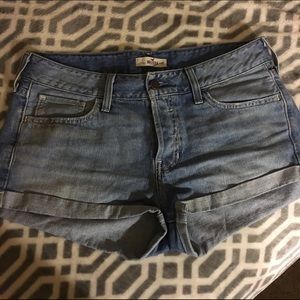 Hollister boyfriend cut shorts