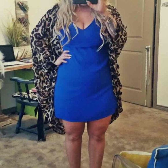 Brand new dress - Picture 3 of 3