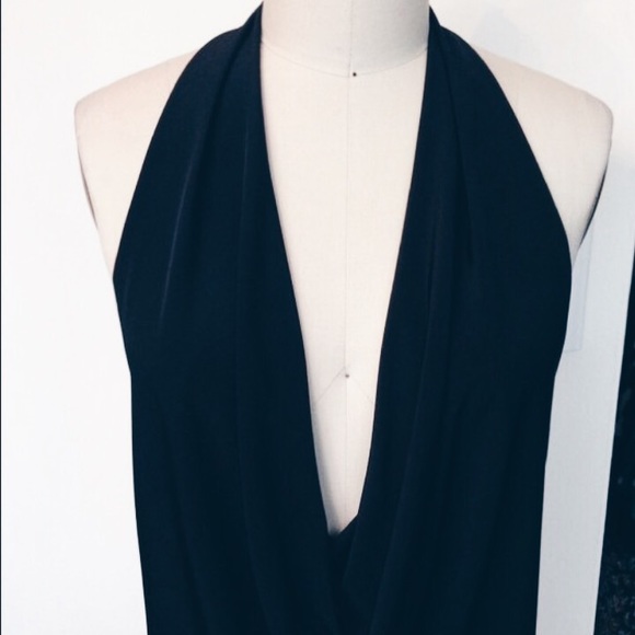 black plunging cowl neck halter top - Picture 3 of 3