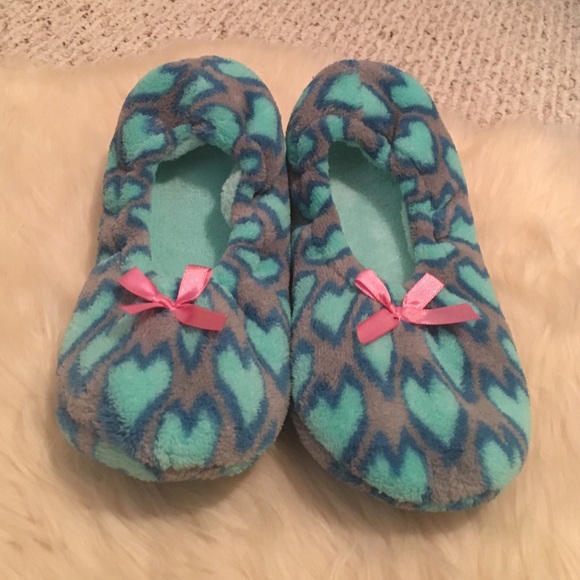 NWT! - Cute Fuzzy Slipper Socks with Hearts