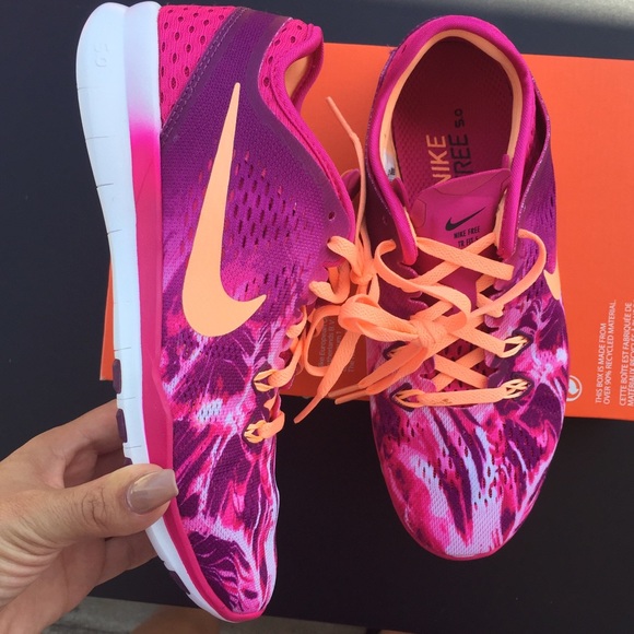 Nike Shoes - NIKE Womens free 5.0 tie dye mulberry Sz 9 new