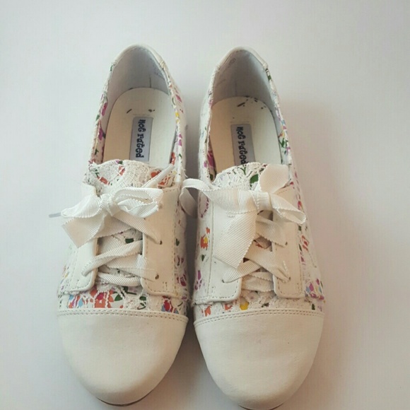 Summer Floral lace -up flats