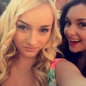 Meet your Posher, Maddie