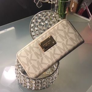 White and cream MK wallet!