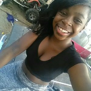 Meet your Posher, Percia