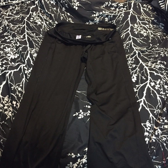 Yoga pants