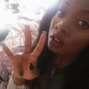 Meet your Posher, Miya