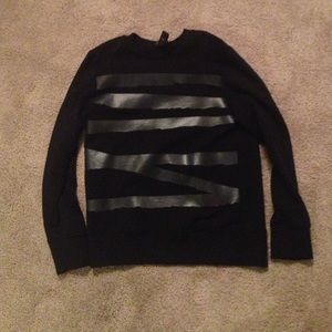 Men's black H&M shirt