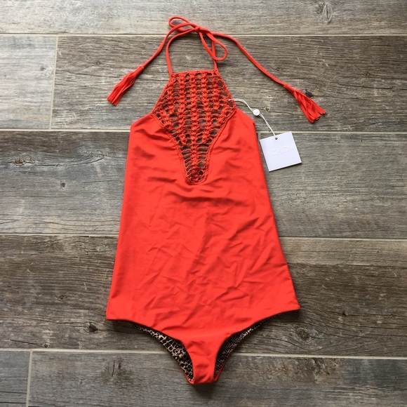NWT Acacia Teahupo'o in Hibiscus One Piece Size P