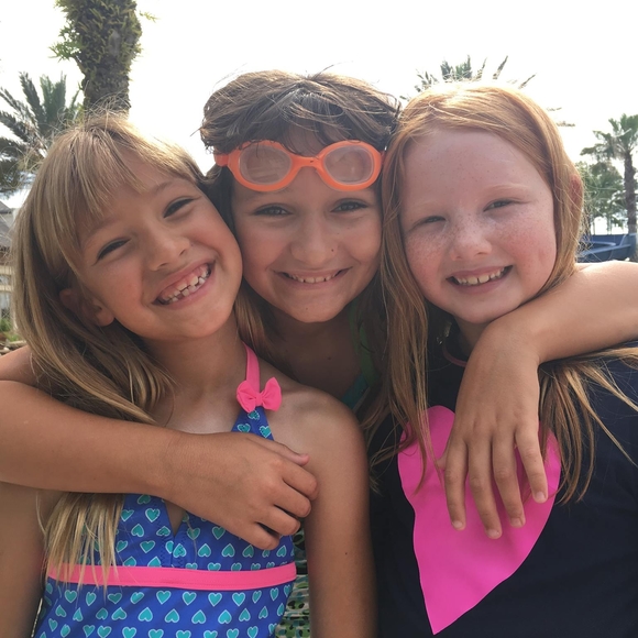 Meet your Posher, Dawn - Picture 1 of 1