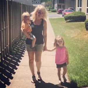 Meet your Posher, Laura