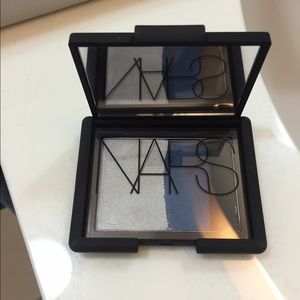 NARS Other - New never used wet/dry Nars triple Eyeshdw Okinawa
