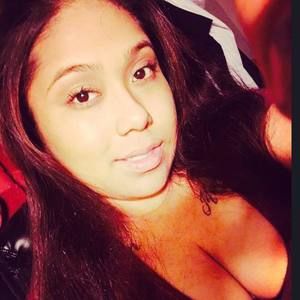 Meet your Posher, Isabel