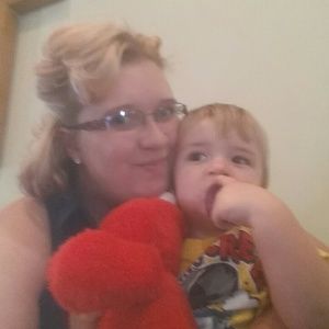 Meet your Posher, Leeann